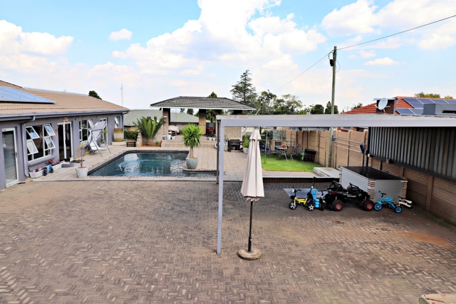 3 Bedroom Property for Sale in Gerdview Gauteng