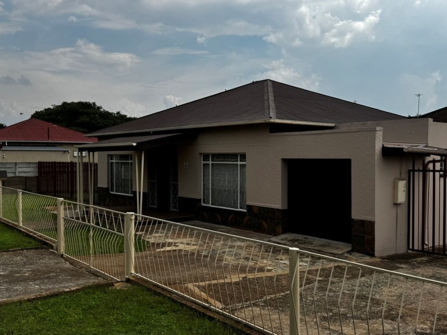 3 Bedroom Property for Sale in Brakpan Central Gauteng