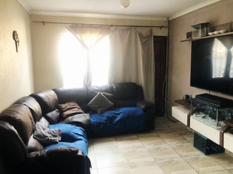 2 Bedroom Property for Sale in Windmill Park Gauteng