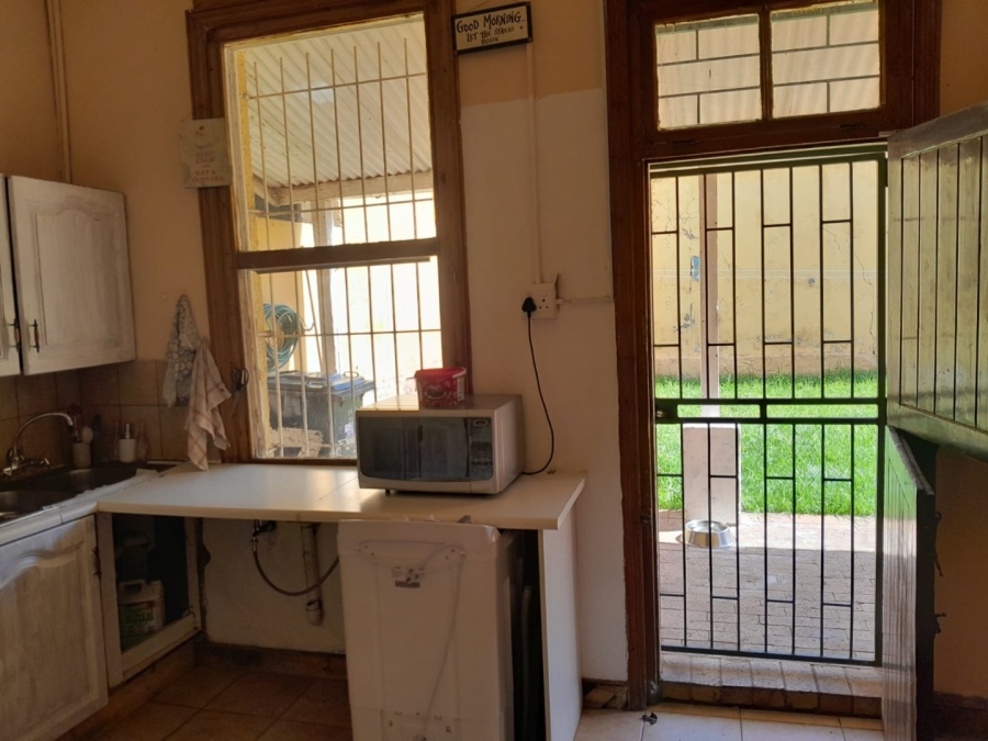 To Let 2 Bedroom Property for Rent in Kensington Gauteng