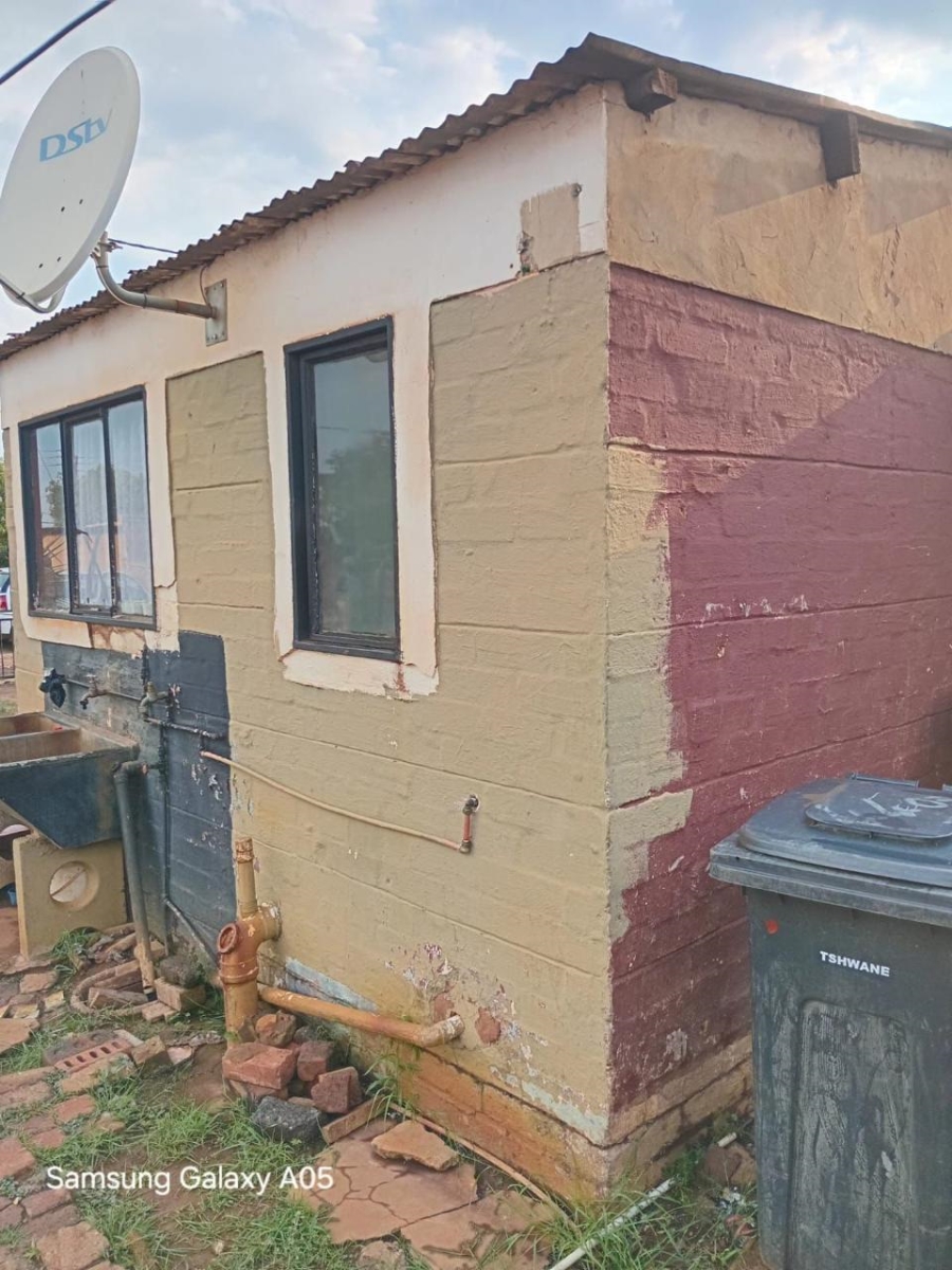 2 Bedroom Property for Sale in Bram Fischerville Gauteng