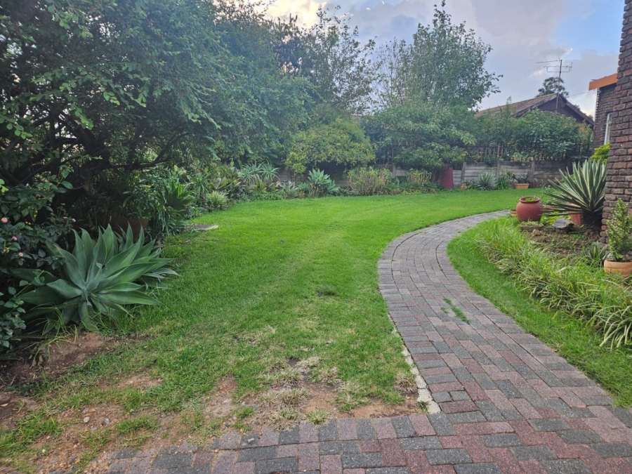 3 Bedroom Property for Sale in Birchleigh Gauteng