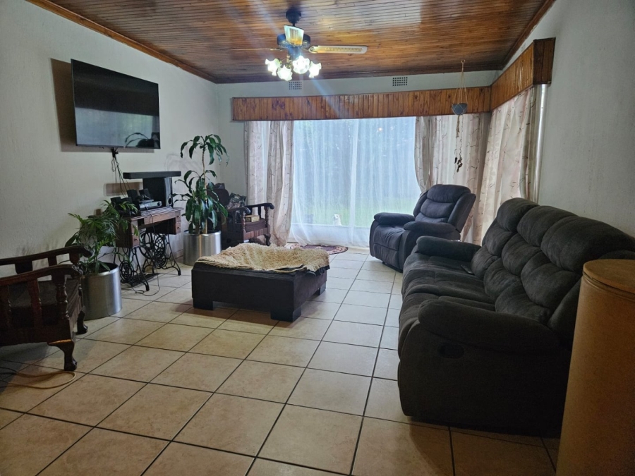 3 Bedroom Property for Sale in Birchleigh Gauteng