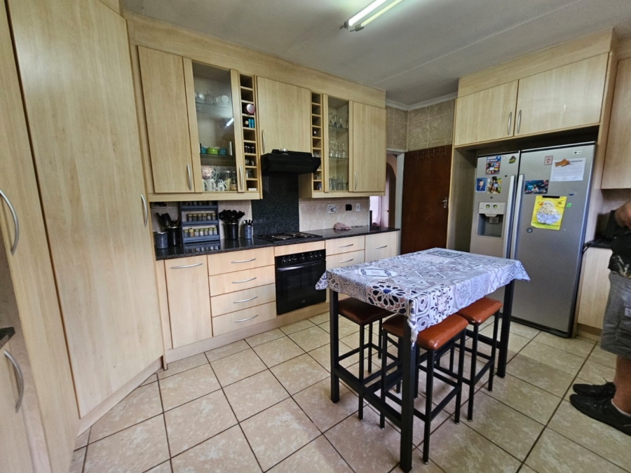 3 Bedroom Property for Sale in Birchleigh Gauteng