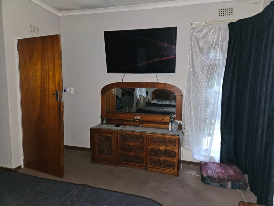 3 Bedroom Property for Sale in Birchleigh Gauteng