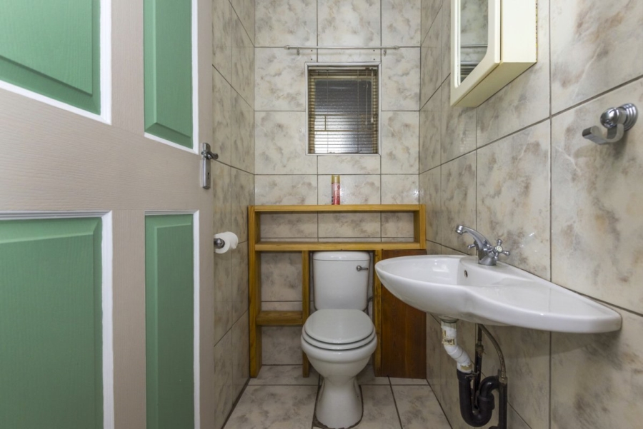 2 Bedroom Property for Sale in Primrose Hill Gauteng