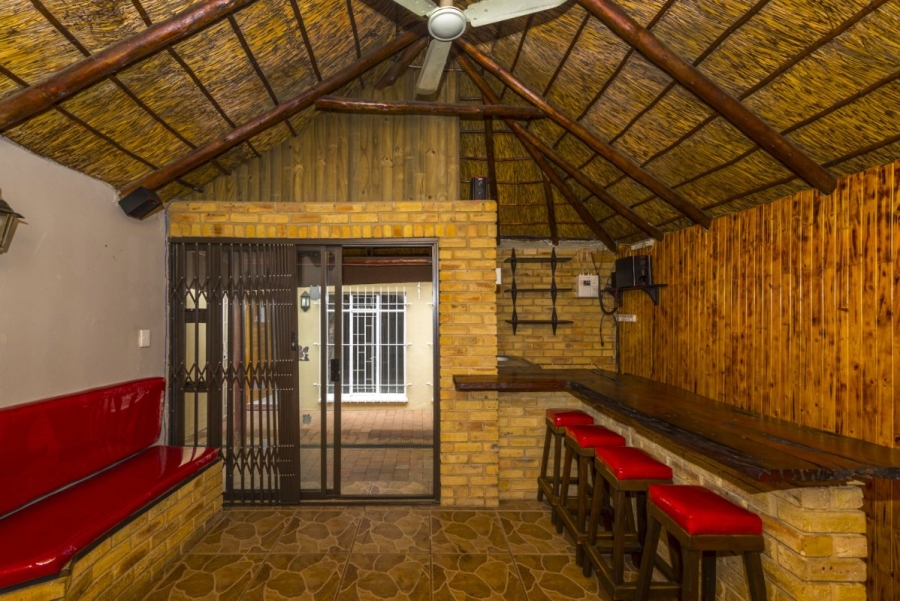 2 Bedroom Property for Sale in Primrose Hill Gauteng