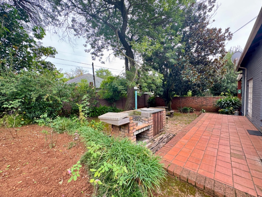 To Let 1 Bedroom Property for Rent in Brooklyn Gauteng