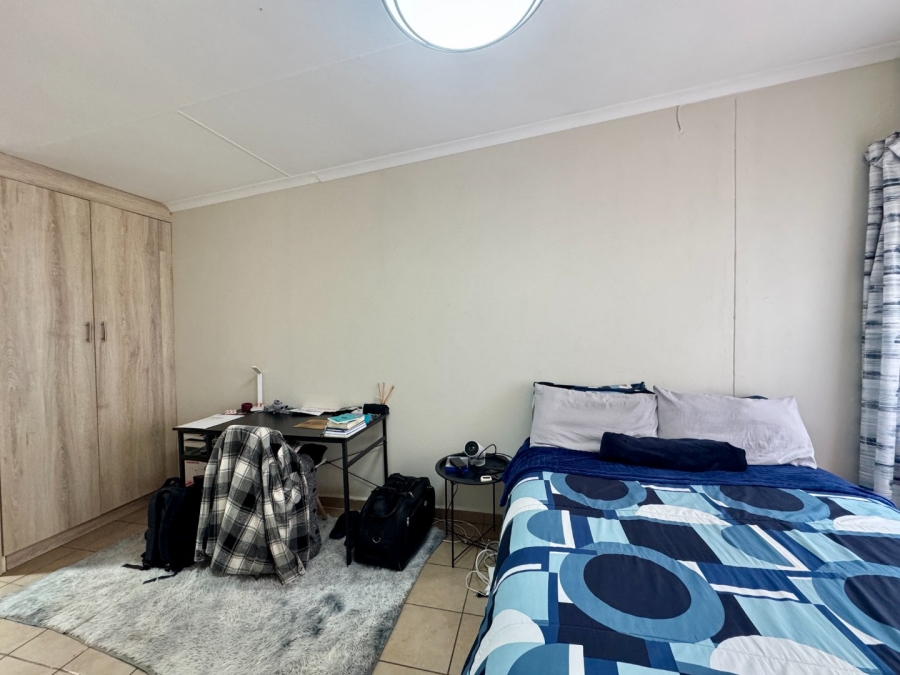 To Let 1 Bedroom Property for Rent in Brooklyn Gauteng