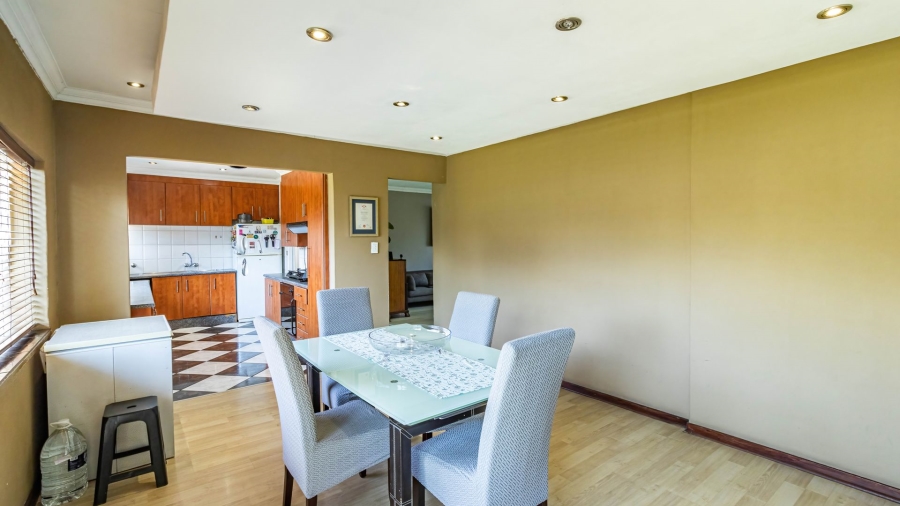 3 Bedroom Property for Sale in Ridgeway Gauteng