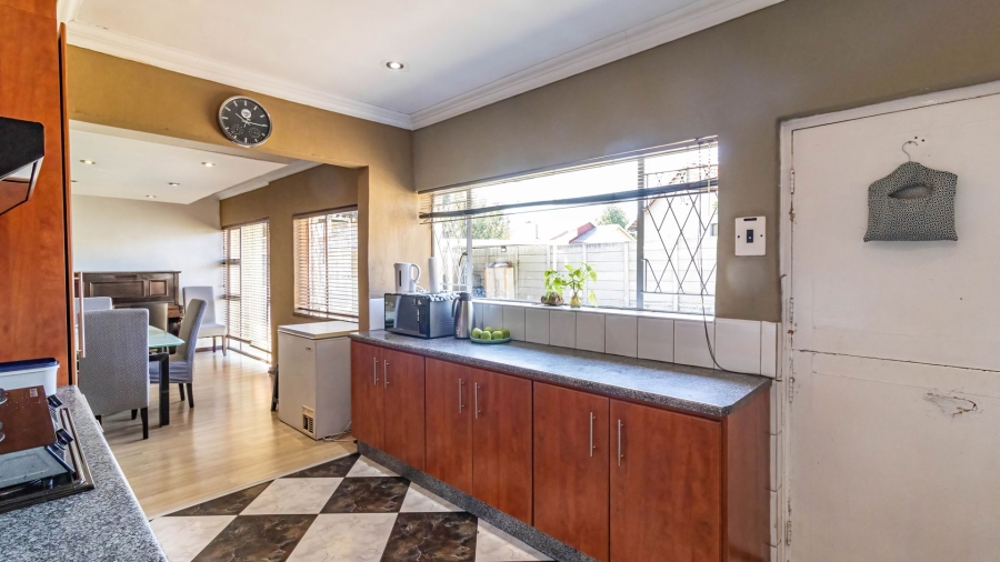 3 Bedroom Property for Sale in Ridgeway Gauteng