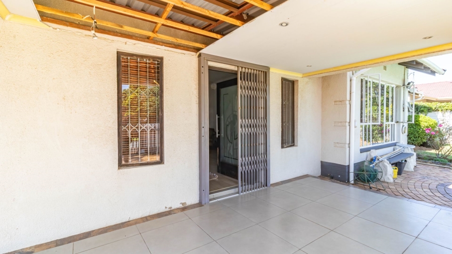 3 Bedroom Property for Sale in Ridgeway Gauteng
