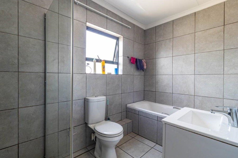 3 Bedroom Property for Sale in Terenure Gauteng