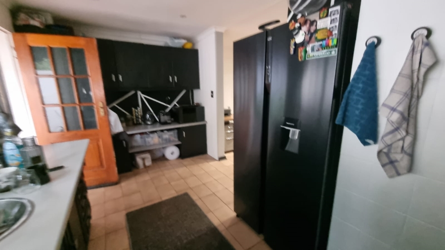 To Let 1 Bedroom Property for Rent in Bedfordview Gauteng