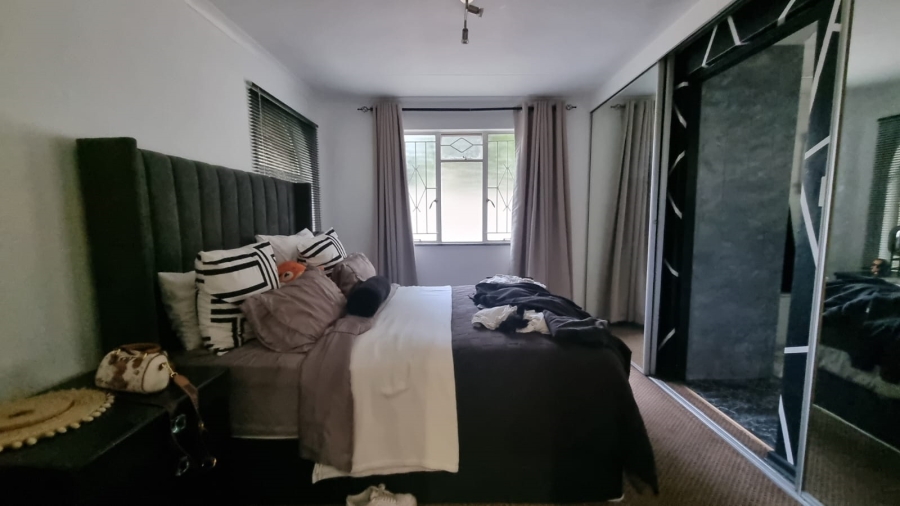 To Let 1 Bedroom Property for Rent in Bedfordview Gauteng