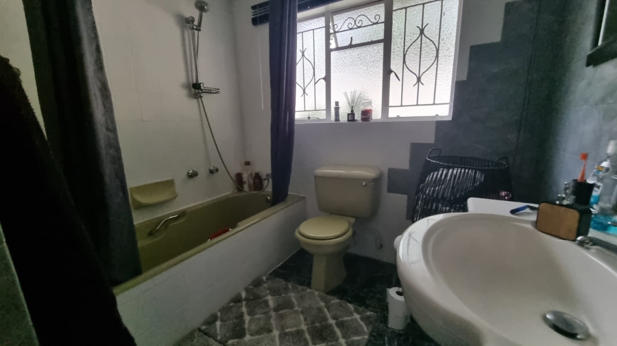 To Let 1 Bedroom Property for Rent in Bedfordview Gauteng