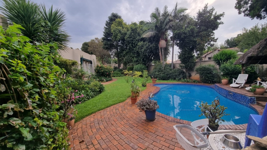 To Let 1 Bedroom Property for Rent in Bedfordview Gauteng