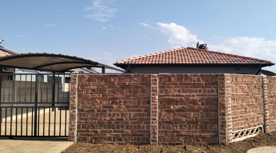 2 Bedroom Property for Sale in Protea Glen Gauteng