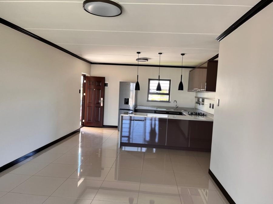 To Let 2 Bedroom Property for Rent in Blue Hills Gauteng