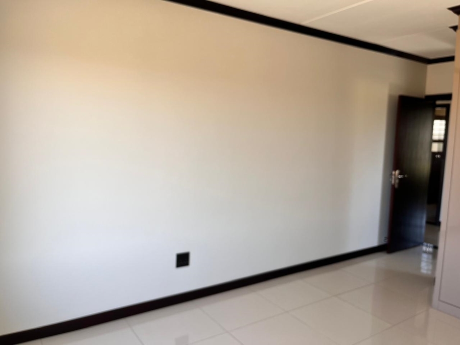 To Let 2 Bedroom Property for Rent in Blue Hills Gauteng