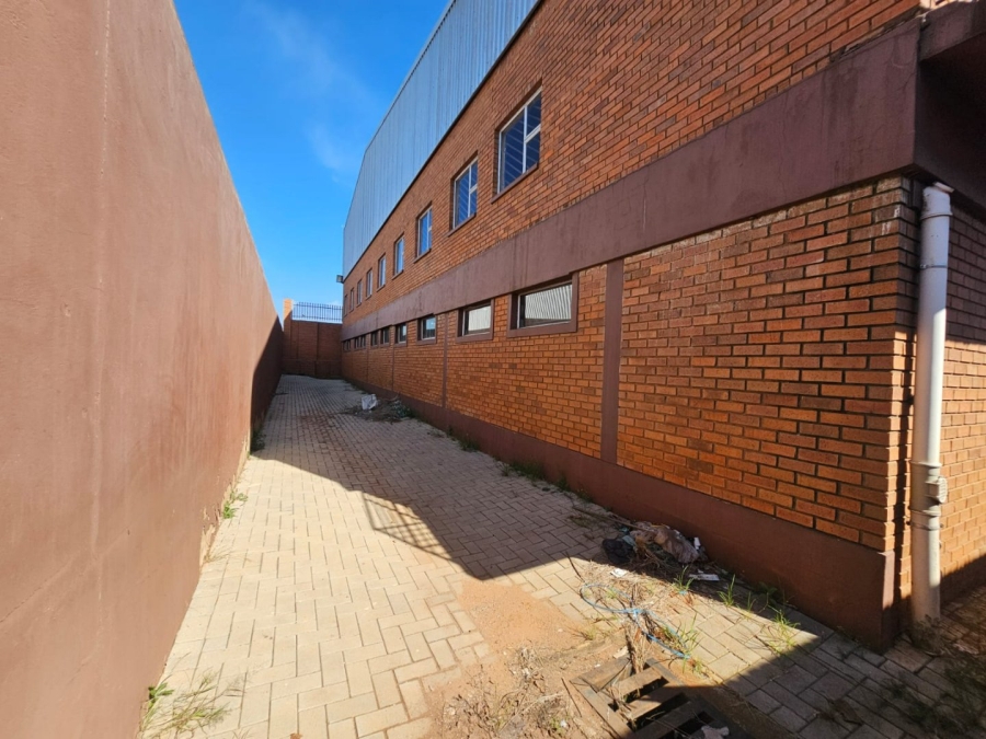 Commercial Property for Sale in Sunderland Ridge Gauteng