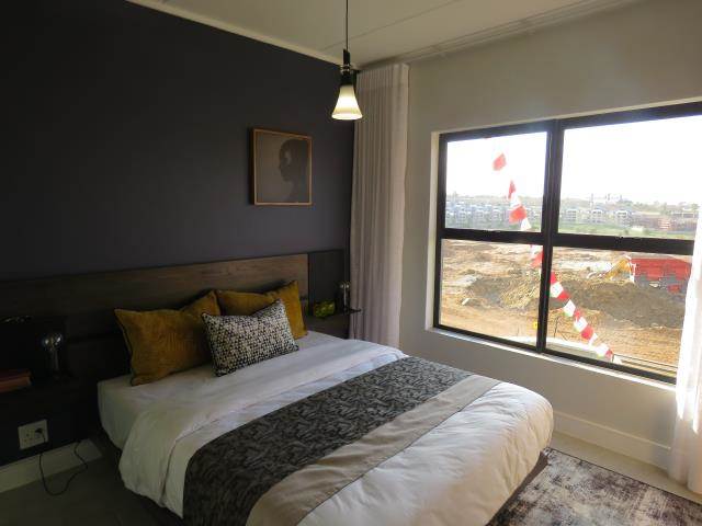 To Let 2 Bedroom Property for Rent in Waterfall Gauteng