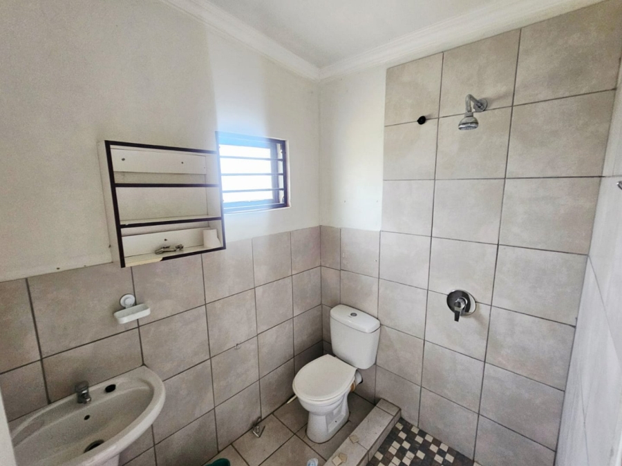 To Let 4 Bedroom Property for Rent in Laezonia Gauteng