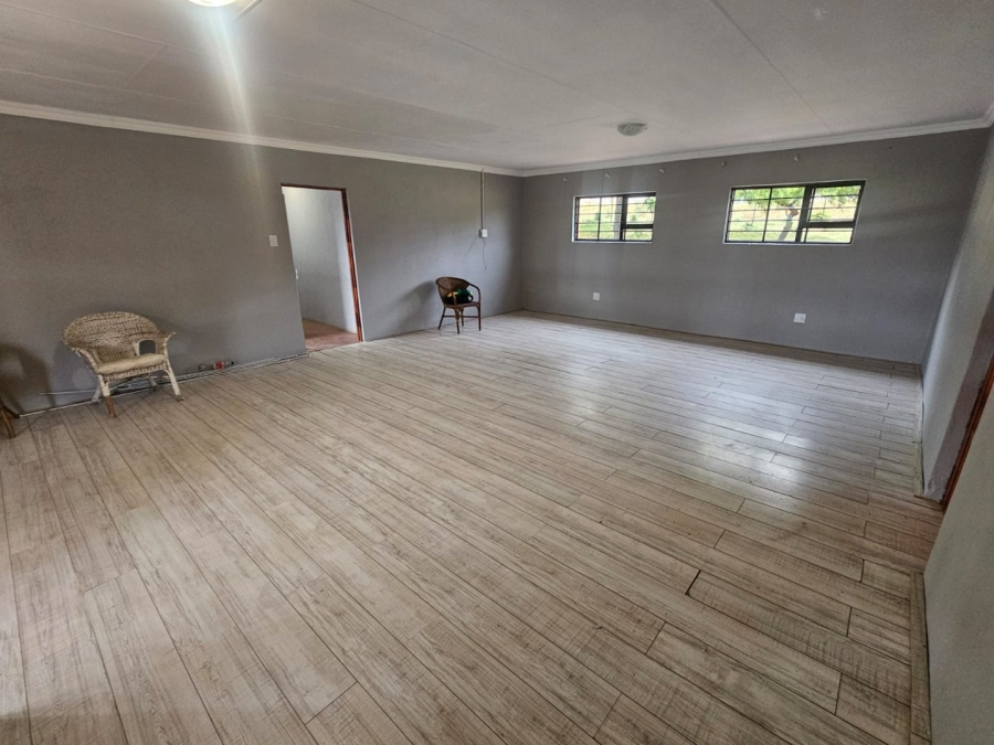 To Let 4 Bedroom Property for Rent in Laezonia Gauteng