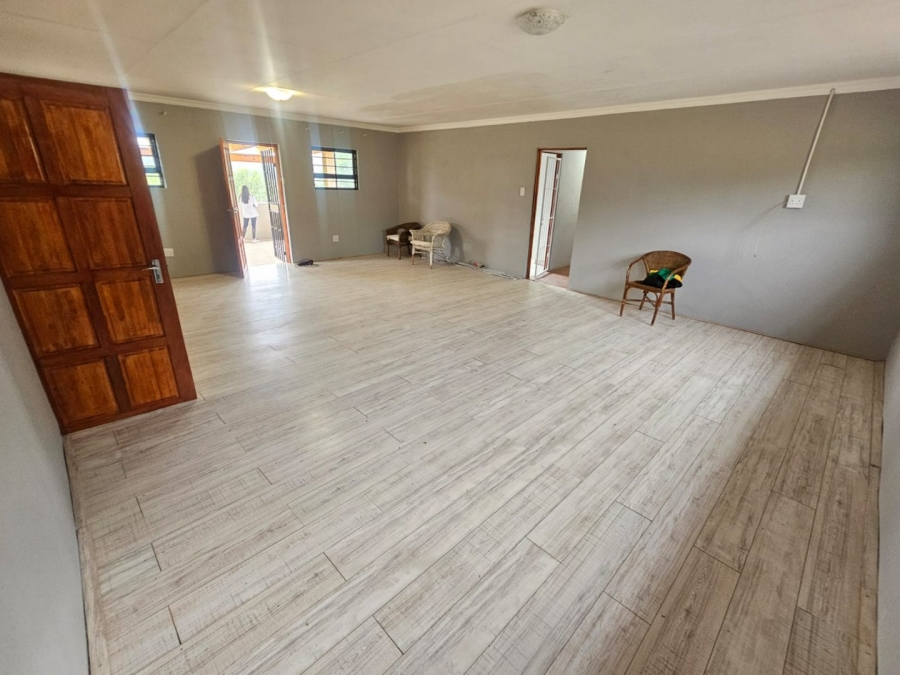 To Let 4 Bedroom Property for Rent in Laezonia Gauteng