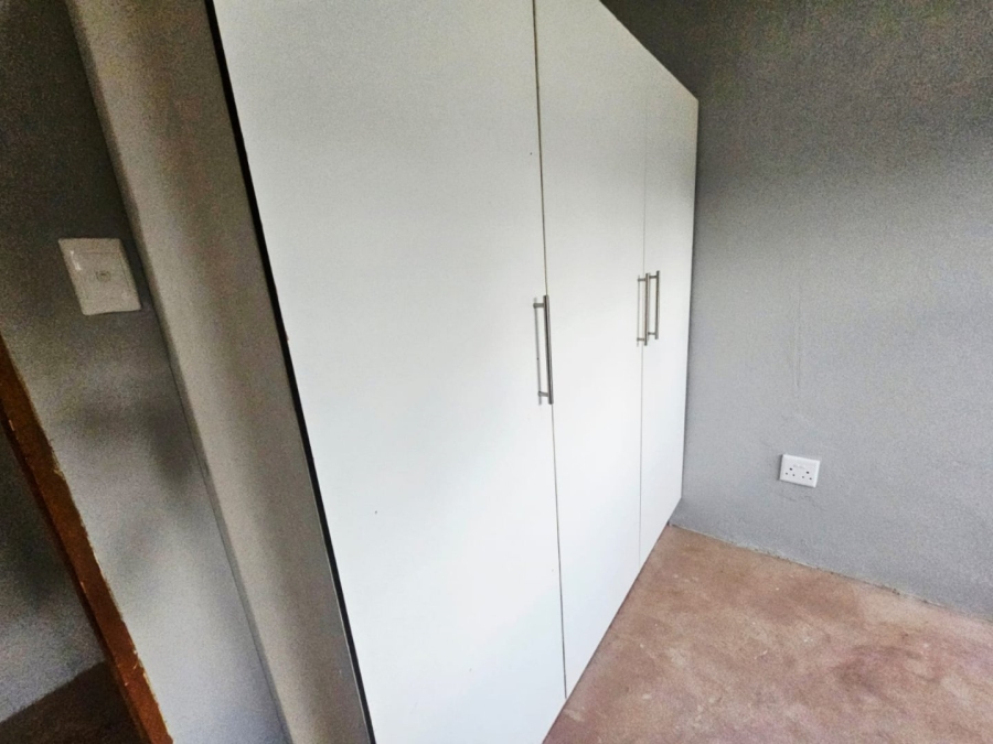 To Let 4 Bedroom Property for Rent in Laezonia Gauteng