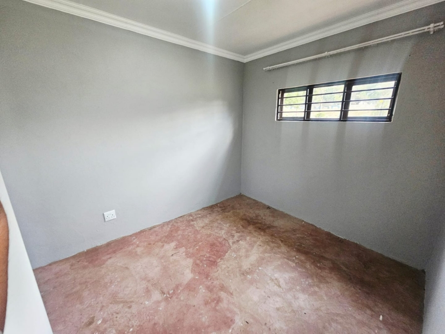 To Let 4 Bedroom Property for Rent in Laezonia Gauteng