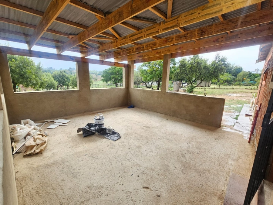 To Let 4 Bedroom Property for Rent in Laezonia Gauteng