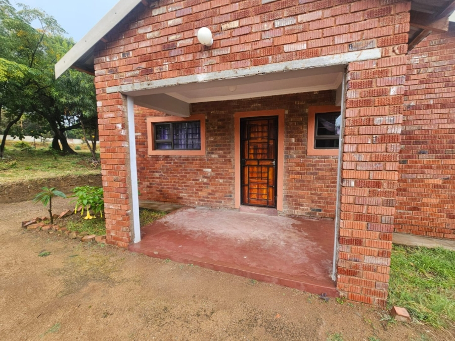 To Let 4 Bedroom Property for Rent in Laezonia Gauteng