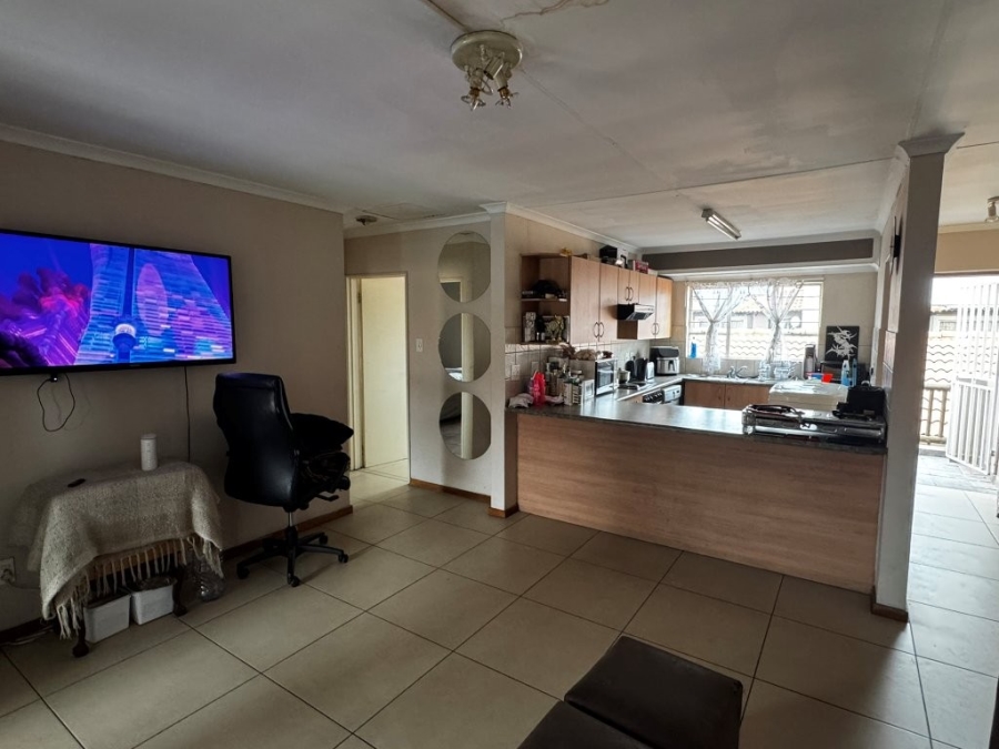 2 Bedroom Property for Sale in Van Dyk Park Gauteng