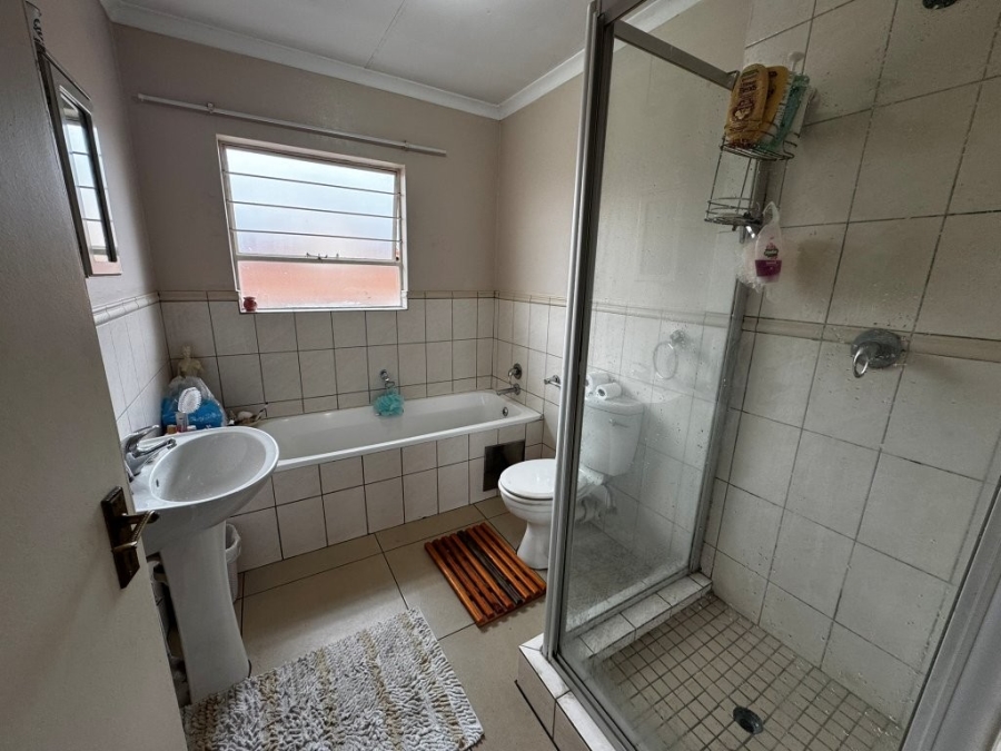 2 Bedroom Property for Sale in Van Dyk Park Gauteng