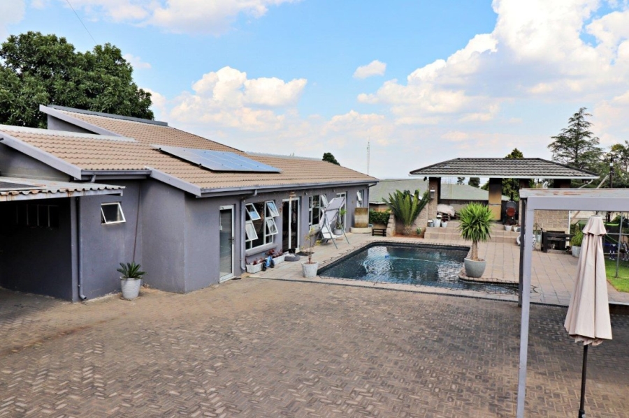 3 Bedroom Property for Sale in Gerdview Gauteng
