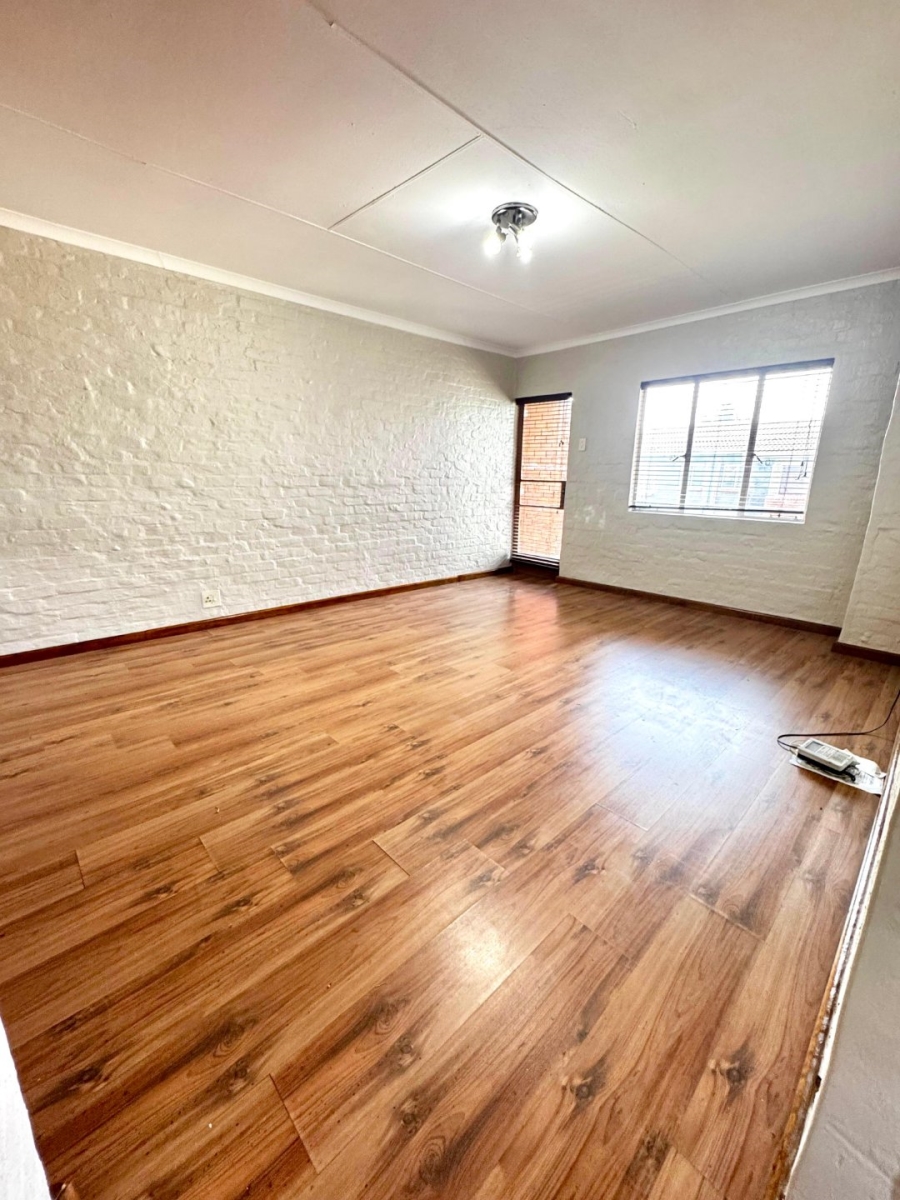 To Let 2 Bedroom Property for Rent in Erasmuskloof Gauteng