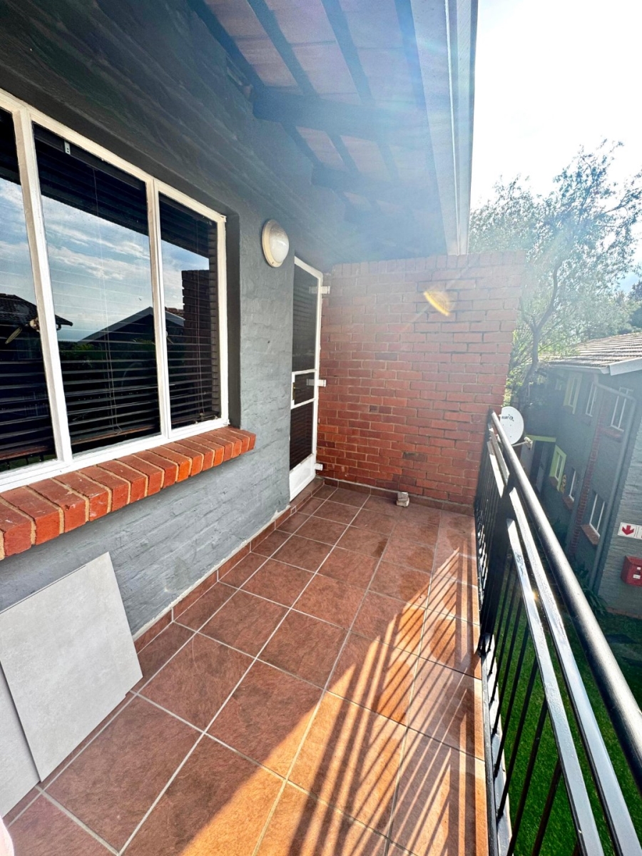 To Let 2 Bedroom Property for Rent in Erasmuskloof Gauteng