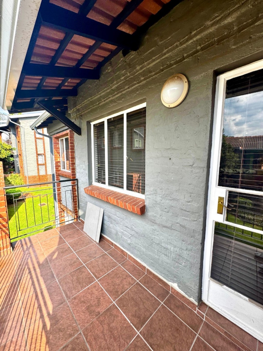 To Let 2 Bedroom Property for Rent in Erasmuskloof Gauteng