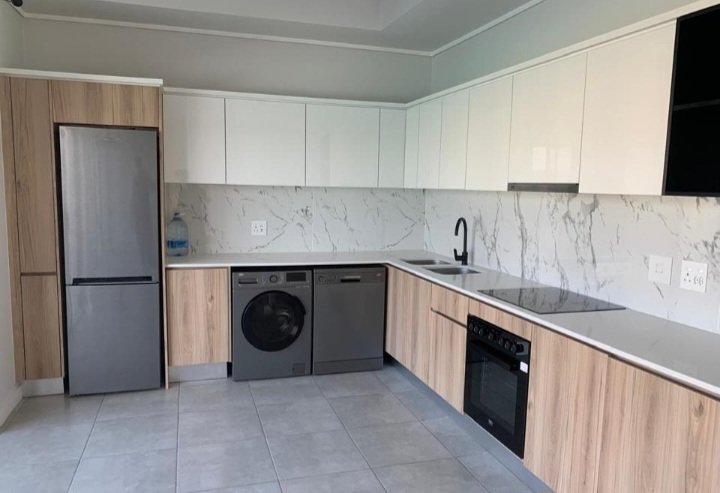 To Let 3 Bedroom Property for Rent in Waterfall Country Estate Gauteng