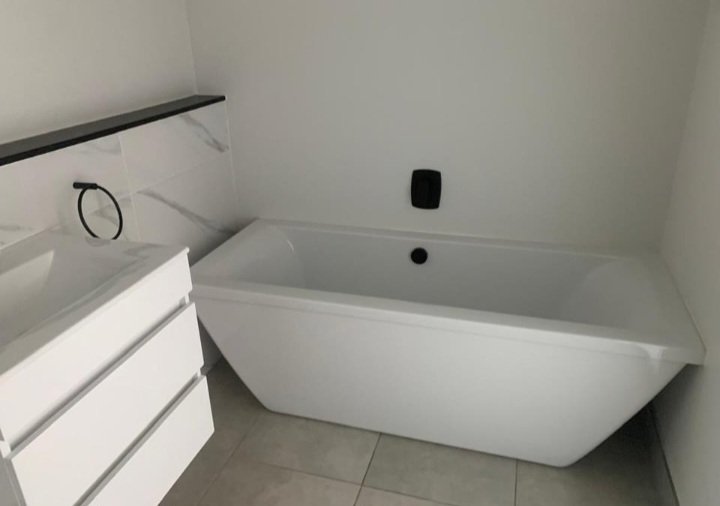 To Let 3 Bedroom Property for Rent in Waterfall Country Estate Gauteng