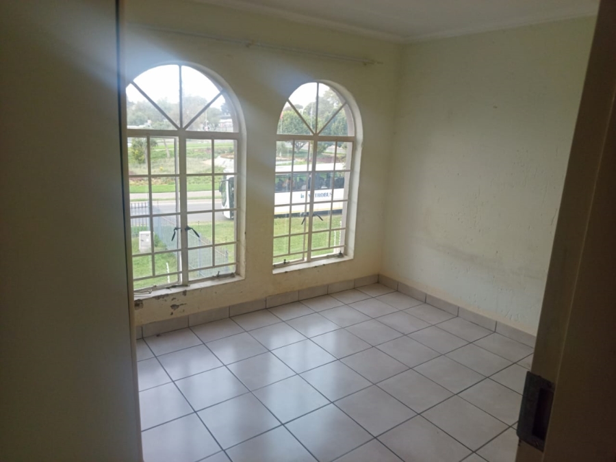 To Let 3 Bedroom Property for Rent in Noordwyk Gauteng