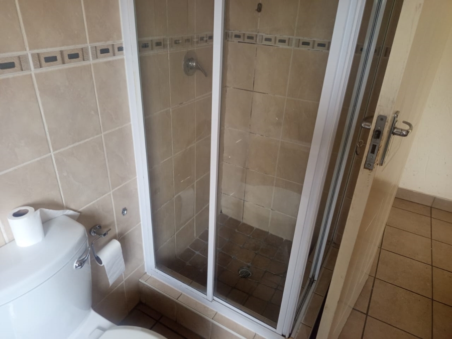 To Let 3 Bedroom Property for Rent in Noordwyk Gauteng