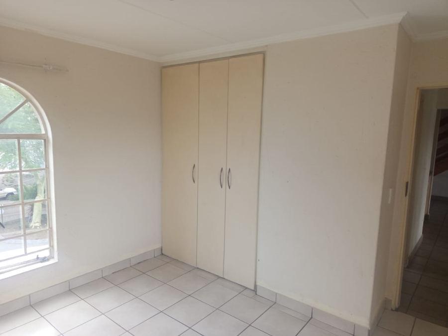 To Let 3 Bedroom Property for Rent in Noordwyk Gauteng