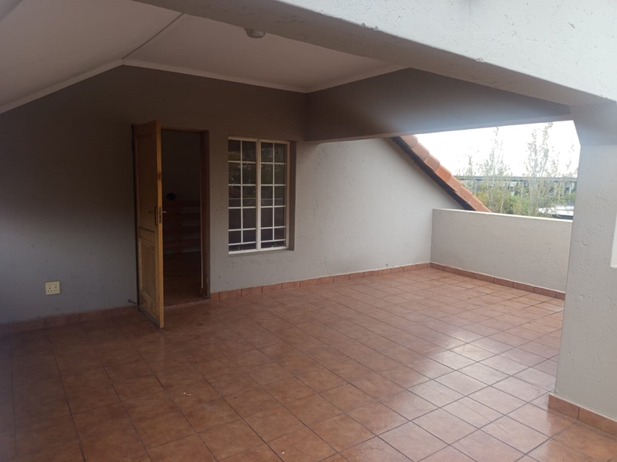 To Let 3 Bedroom Property for Rent in Noordwyk Gauteng