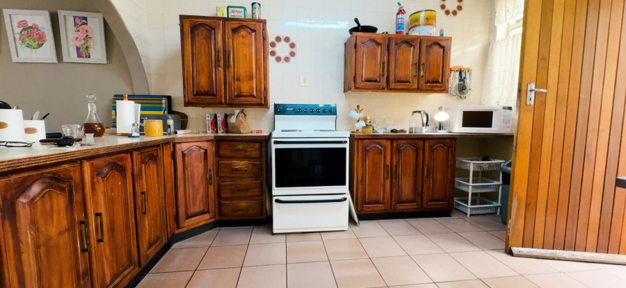 3 Bedroom Property for Sale in Three Rivers Proper Gauteng