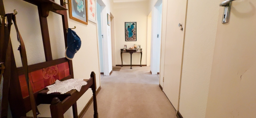 3 Bedroom Property for Sale in Three Rivers Proper Gauteng