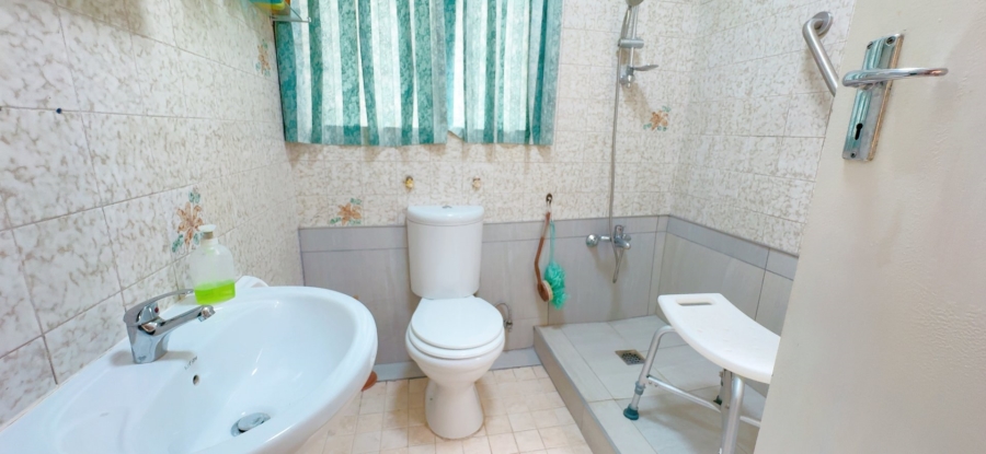 3 Bedroom Property for Sale in Three Rivers Proper Gauteng