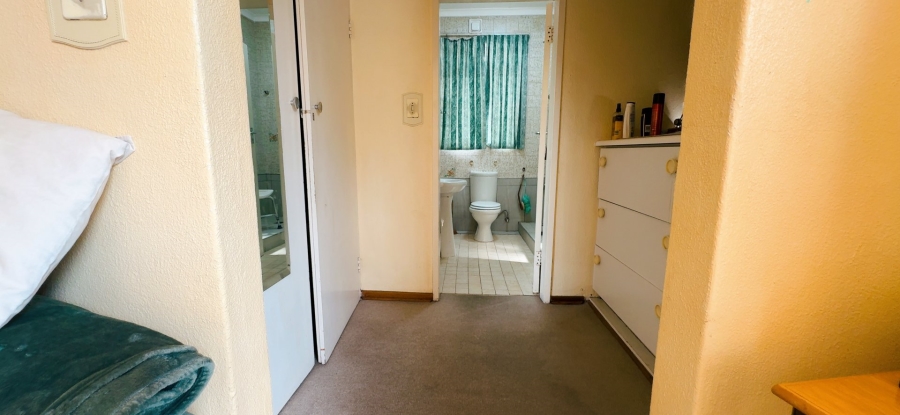 3 Bedroom Property for Sale in Three Rivers Proper Gauteng