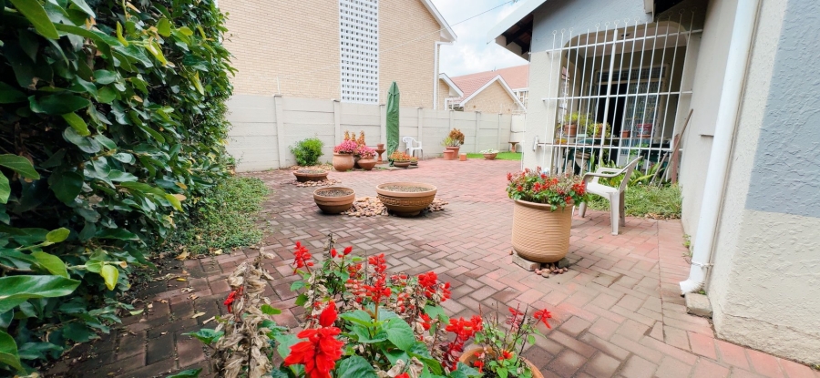 3 Bedroom Property for Sale in Three Rivers Proper Gauteng